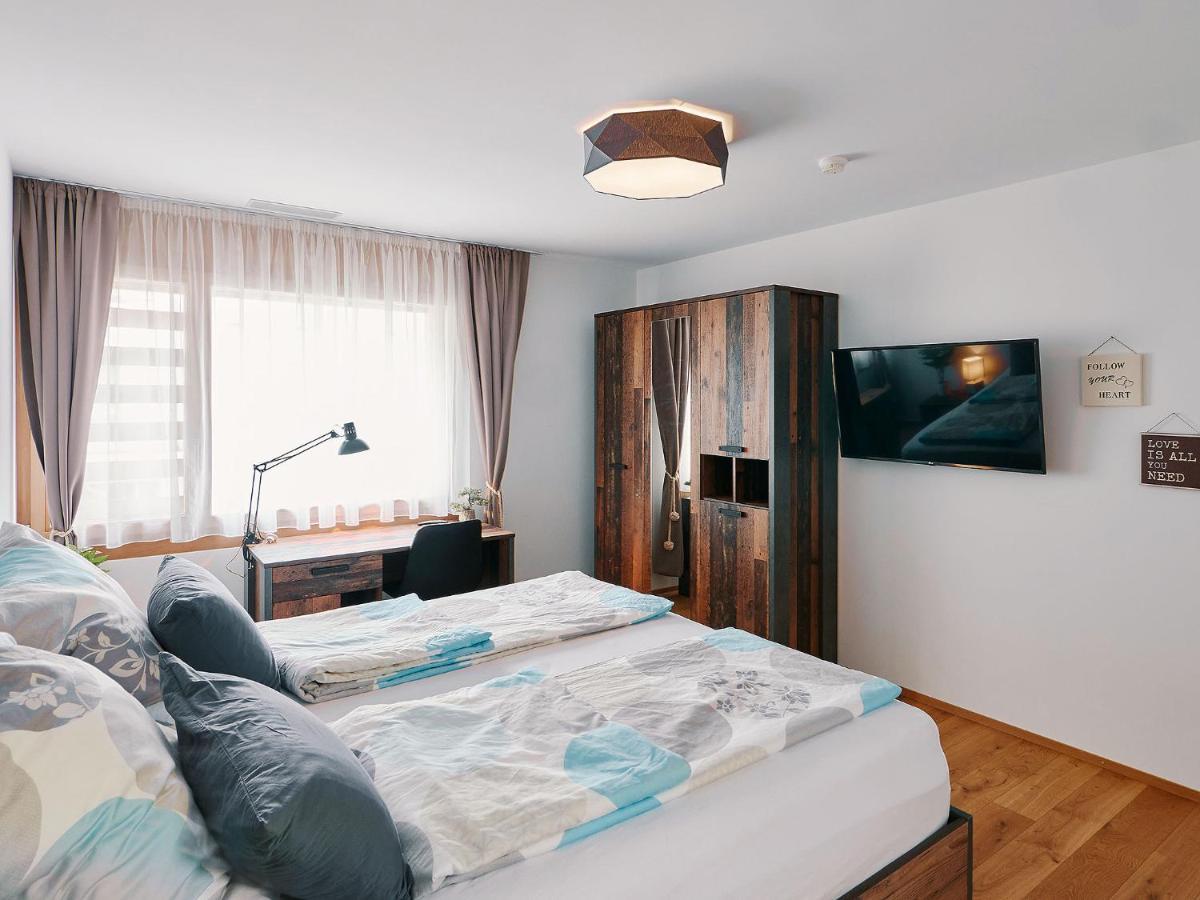Montanas - Luxuswohnung Mit Kamin - Nahe Caumasee & Talstation فيلمز المظهر الخارجي الصورة