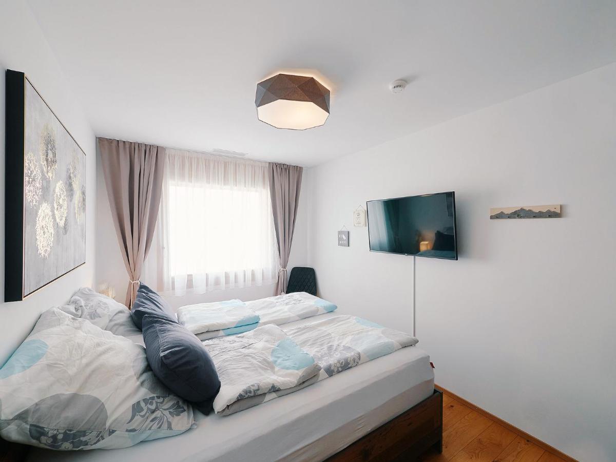 Montanas - Luxuswohnung Mit Kamin - Nahe Caumasee & Talstation فيلمز المظهر الخارجي الصورة